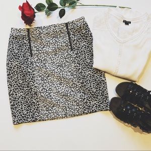 Ann Taylor animal print skirt size 6
